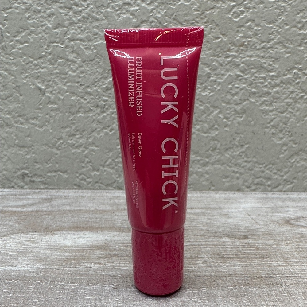 $5 🌙 LUCKY CHICK Fruit Infused Illuminizer‎ 10ml DAWN glow